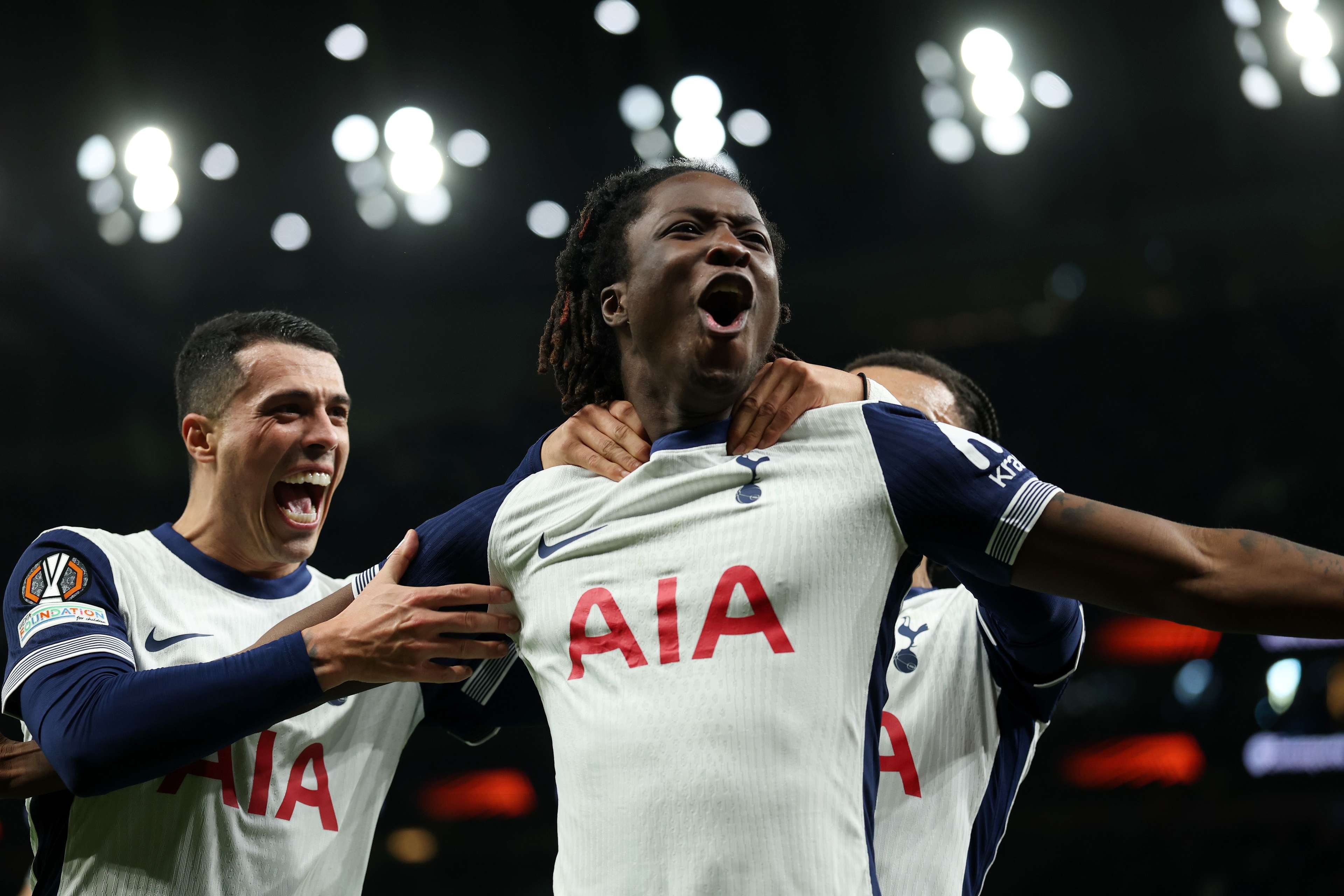 裁判因未能 裁判因未能